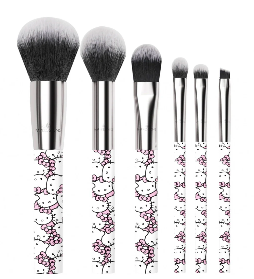 Impressions Vanity Hello Kitty® "All Over Print" 6-PC BRUSH SET